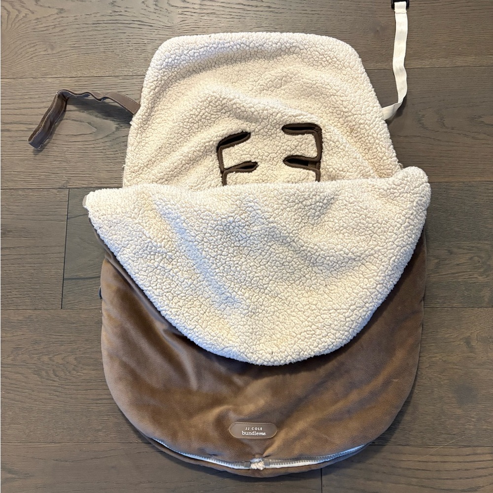 JJ Cole beige warm Sherpa car seat bundle me EUC ret $115